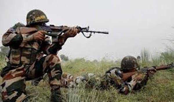 पाकिस्तानी सैनिकों ने नियंत्रण रेखा पर गोलीबारी की